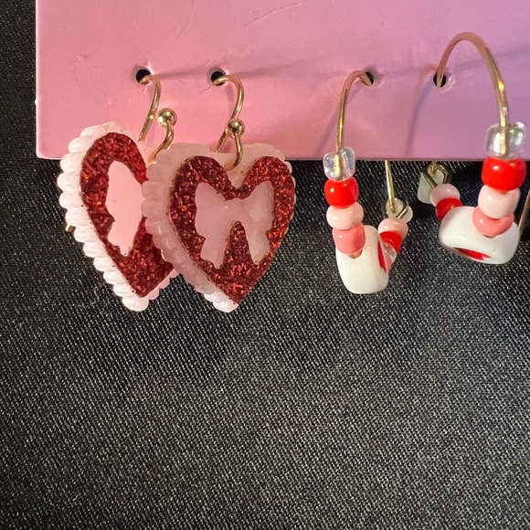 Valentine’s Day Variety Pack Earrings. NEW - Picture 5 of 7
